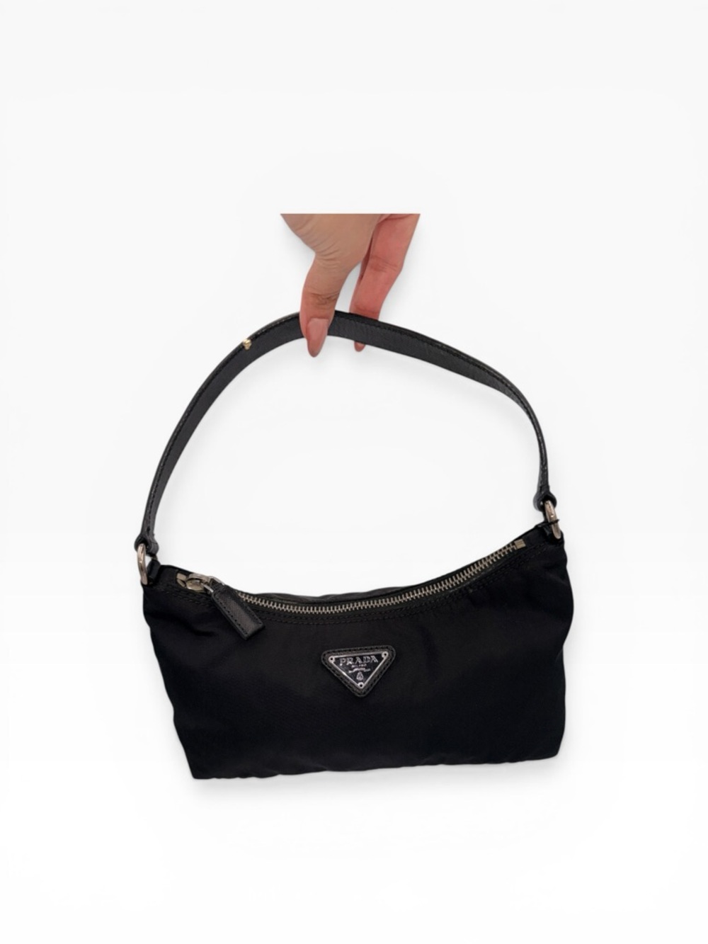 Prada Re-Edition 2005 Re-Nylon Mini Shoulder Bag Black Authenticated - Picture 13 of 16